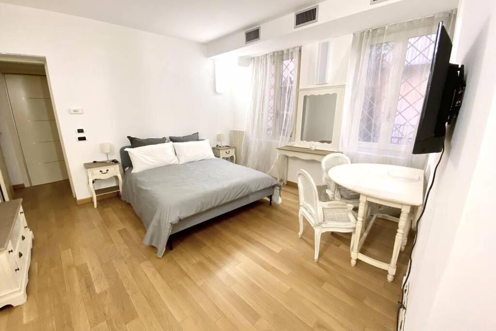 Boutique Apartment In Milano Center: Duomo Scala Zewnętrze zdjęcie